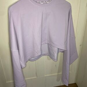 ADIDAS Light Purple Cropped Sweatshirt yoga long sleeve shirt size medium NEW